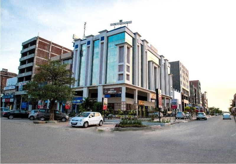 Hotel PR residencia Amritsar Exterior foto
