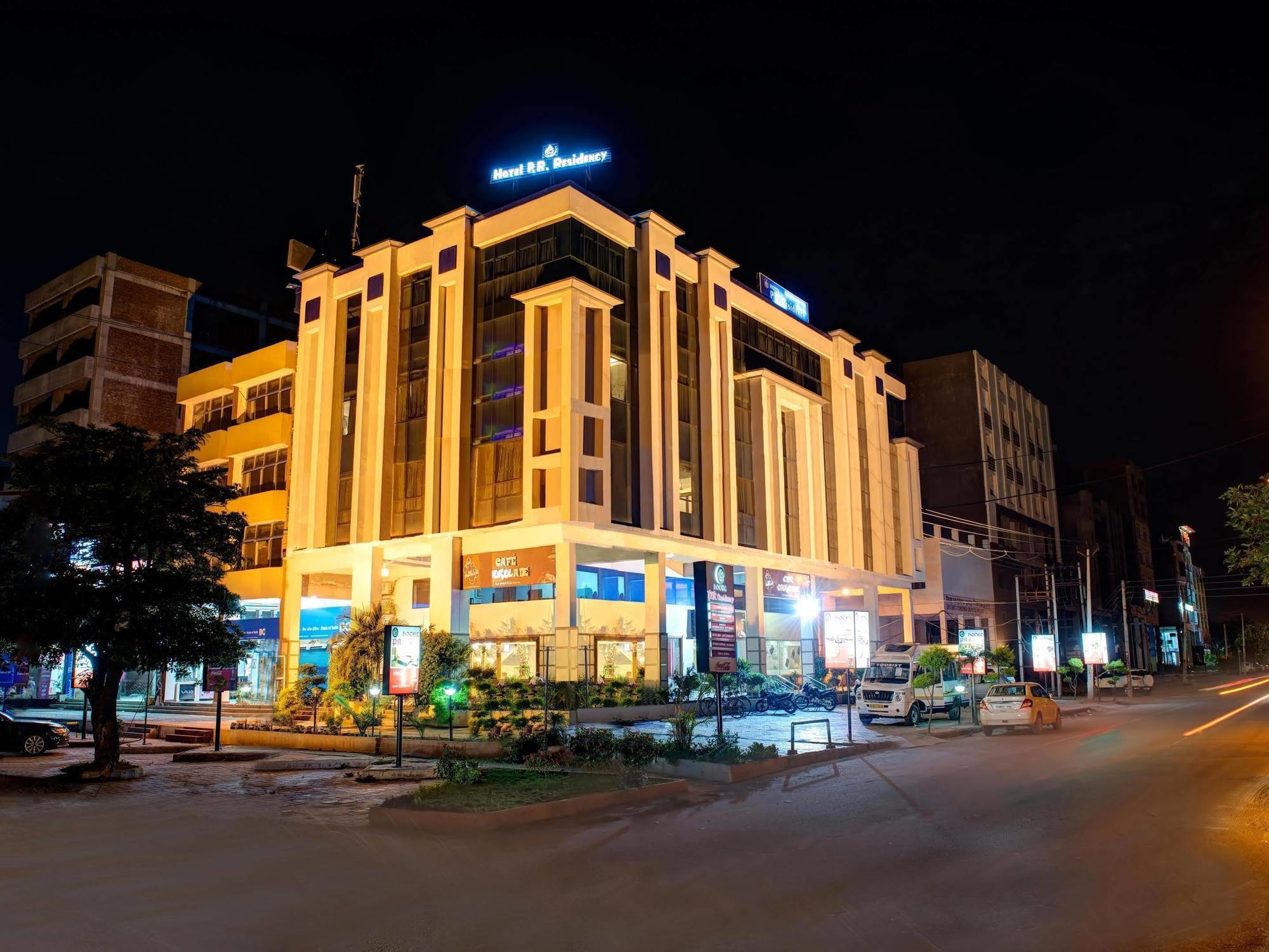 Hotel PR residencia Amritsar Exterior foto